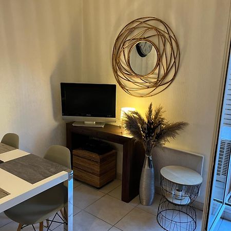 אקס-אן-פרובאנס Appartement T2 Avec Terrasse Centre Ville D'Aix En Provence מראה חיצוני תמונה